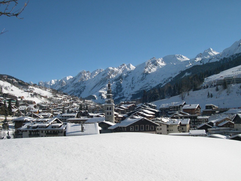 Miasto pod Alpami