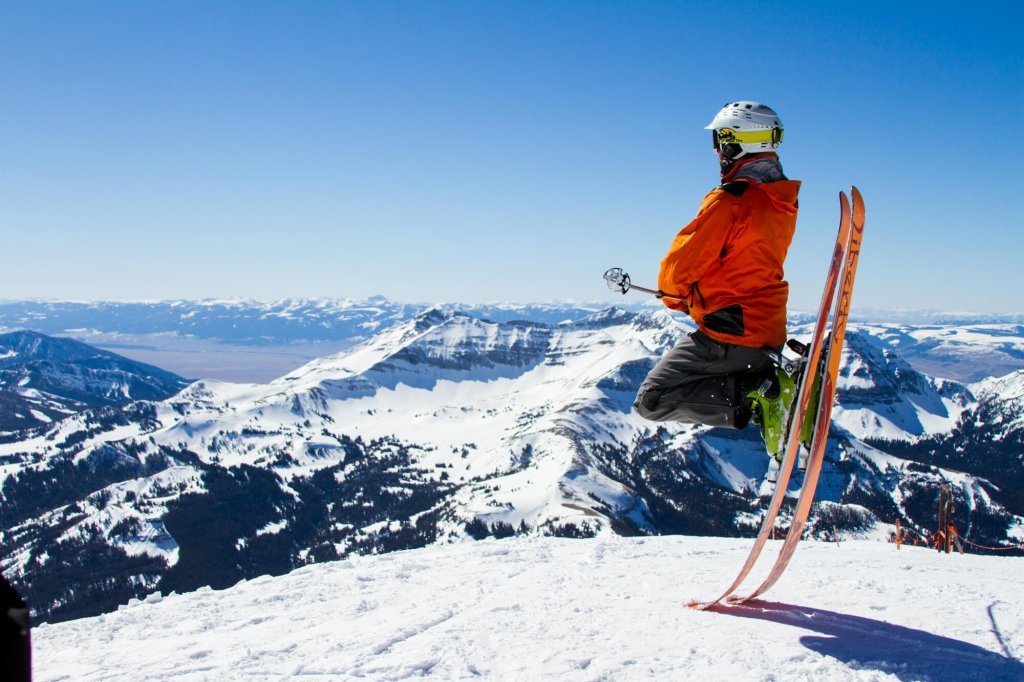Zostaję w Alpach jeszcze tydzień, czyli jak przedłużyć polisę narciarską będąc za granicą?