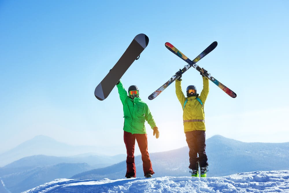 Deska desce nierówna. Co wybrać – narty czy snowboard?