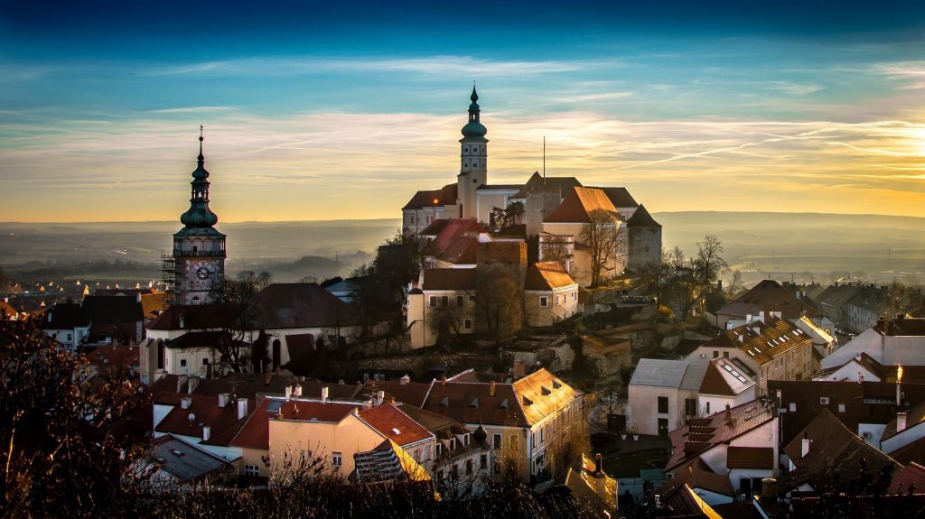 Wybieramy ubezpieczenie turystyczne do Czech