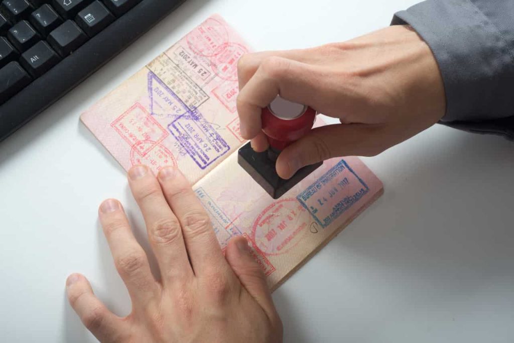 wiza turystyczna w paszporcie