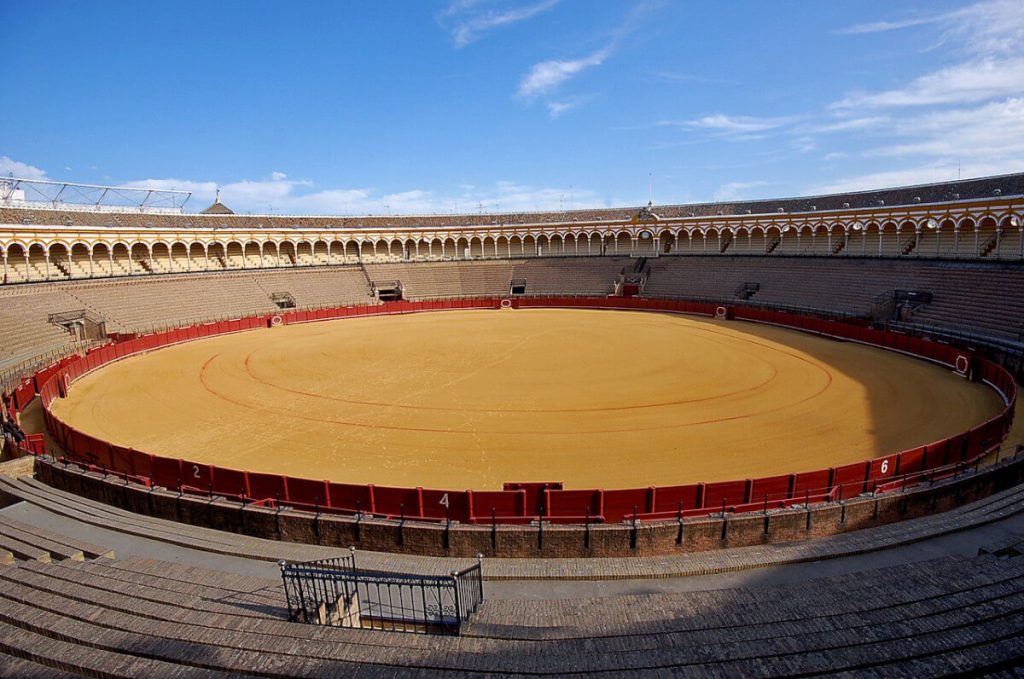 Arena walk byków (Plaza de toros) w Sewilli - zwiedzanie miasta