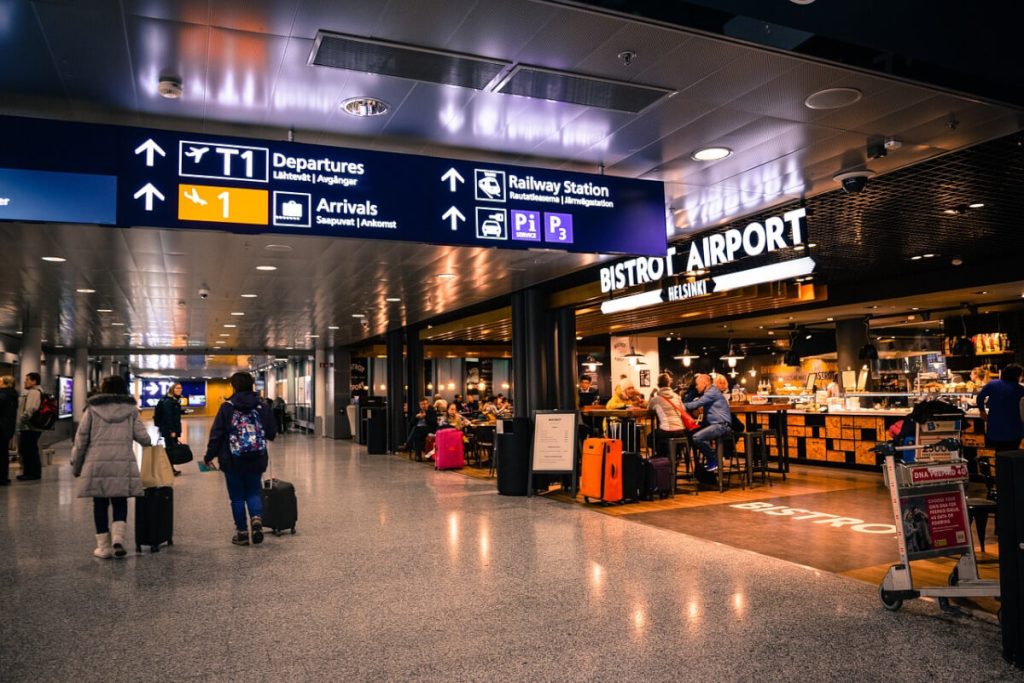 Terminal, lotnisko - strefa bezcłowa