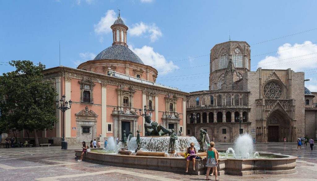 Plaza de la Virgen - zwiedzanie Walencji