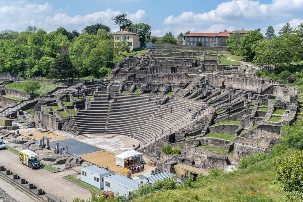 Rzymskie teatry na wzgórzu Fourvière