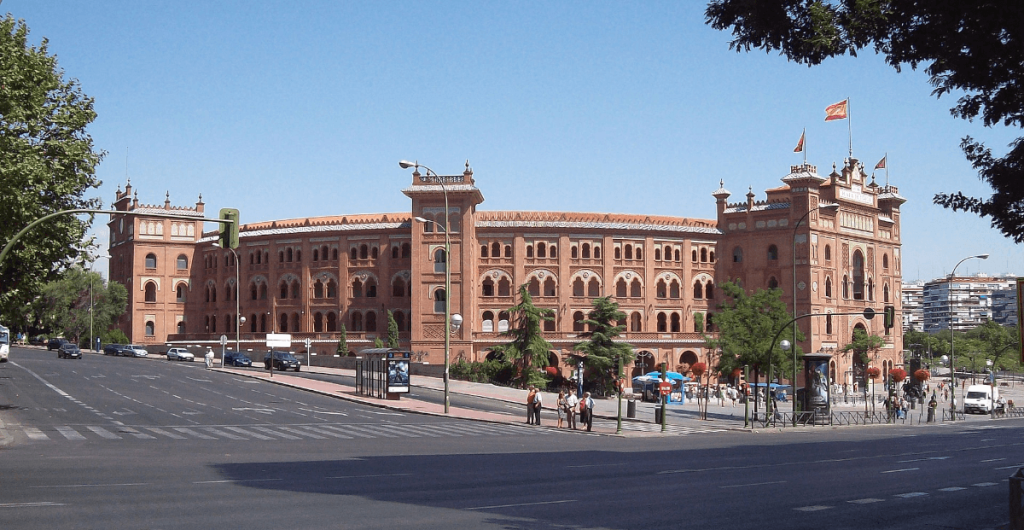 Las Ventas - arena walk byków