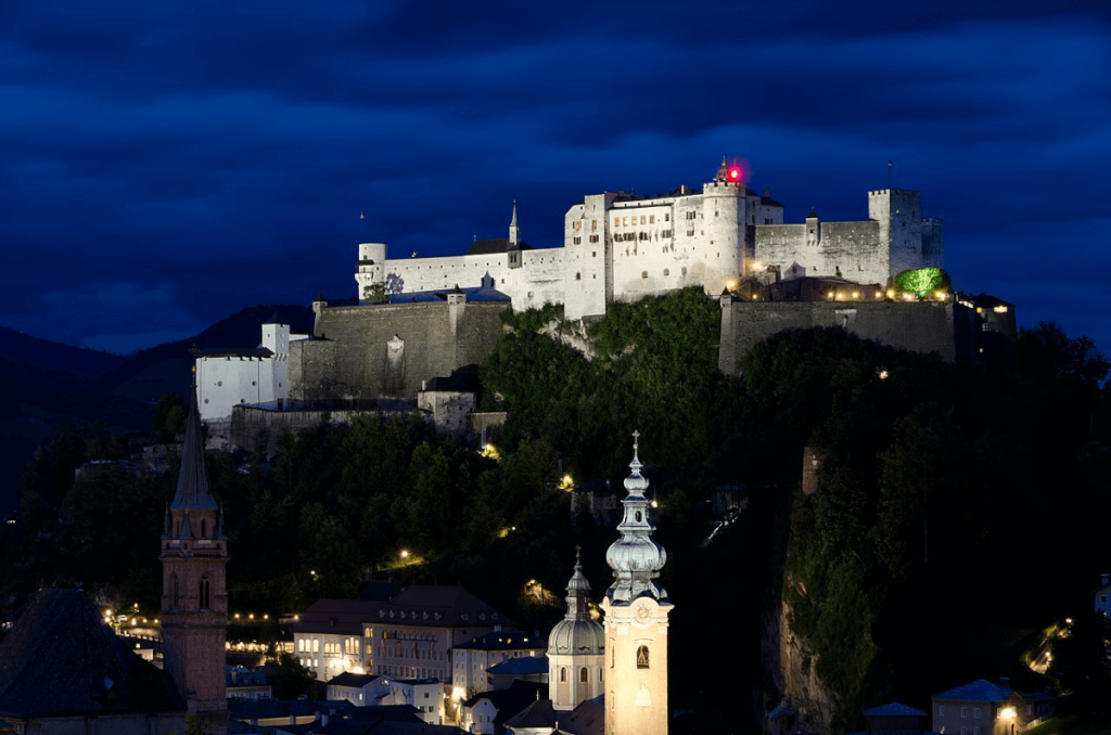 Twierdza Hohensalzburg (Festung Hohensalzburg) - główna atrakcja w Salzburgu
