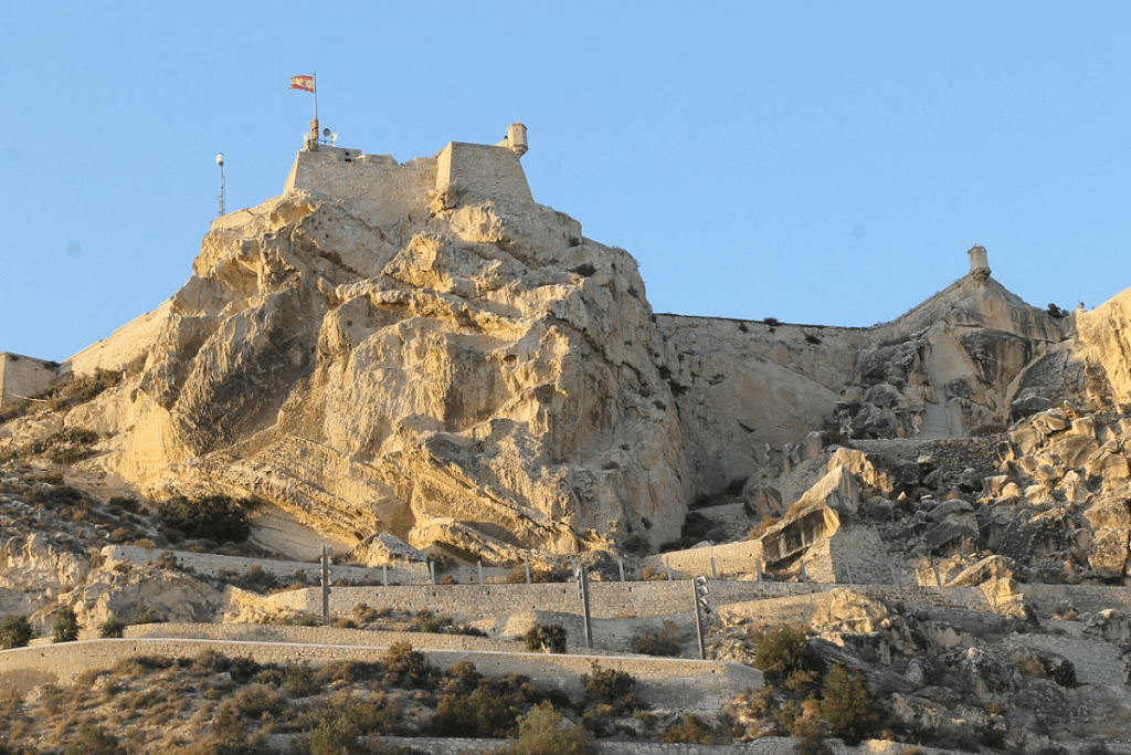 Zamek św. Barbary (Castillo de Santa Bárbara)