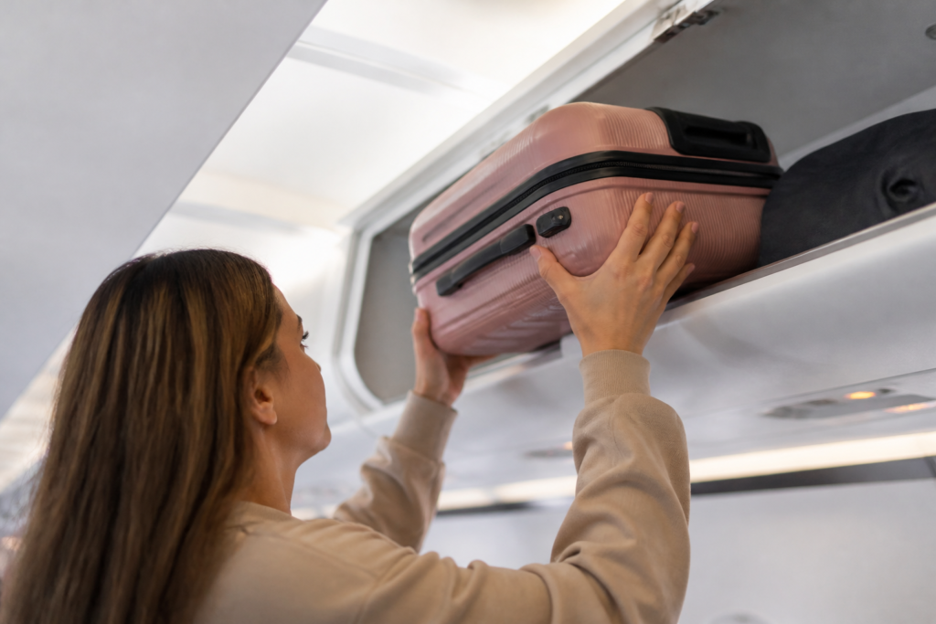 Wizz Air - bagaż podręczny 2026: wymiary, waga i co można zabrać